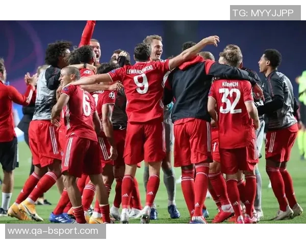 拜仁极端球迷组织策划烟火表演遭禁赛与罚款双重处罚