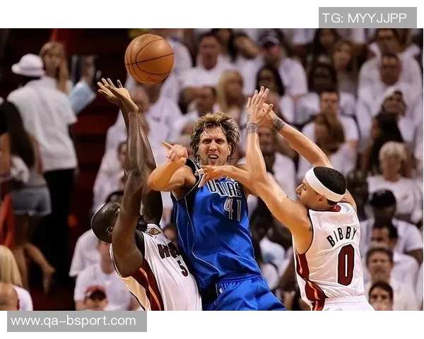 迪恩韦德表现惊艳六场四中四三分命中率高达二助攻八篮板助力球队胜利